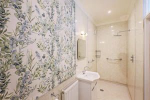 Photo 12- click for photo gallery